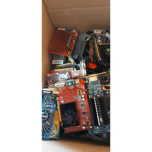 Placa Video Nvidia / AMD 1GB 64Bit DVI HDMI Multi View Placa Video Nvidia / AMD 1GB 64Bit DVI HDMI Multi View
